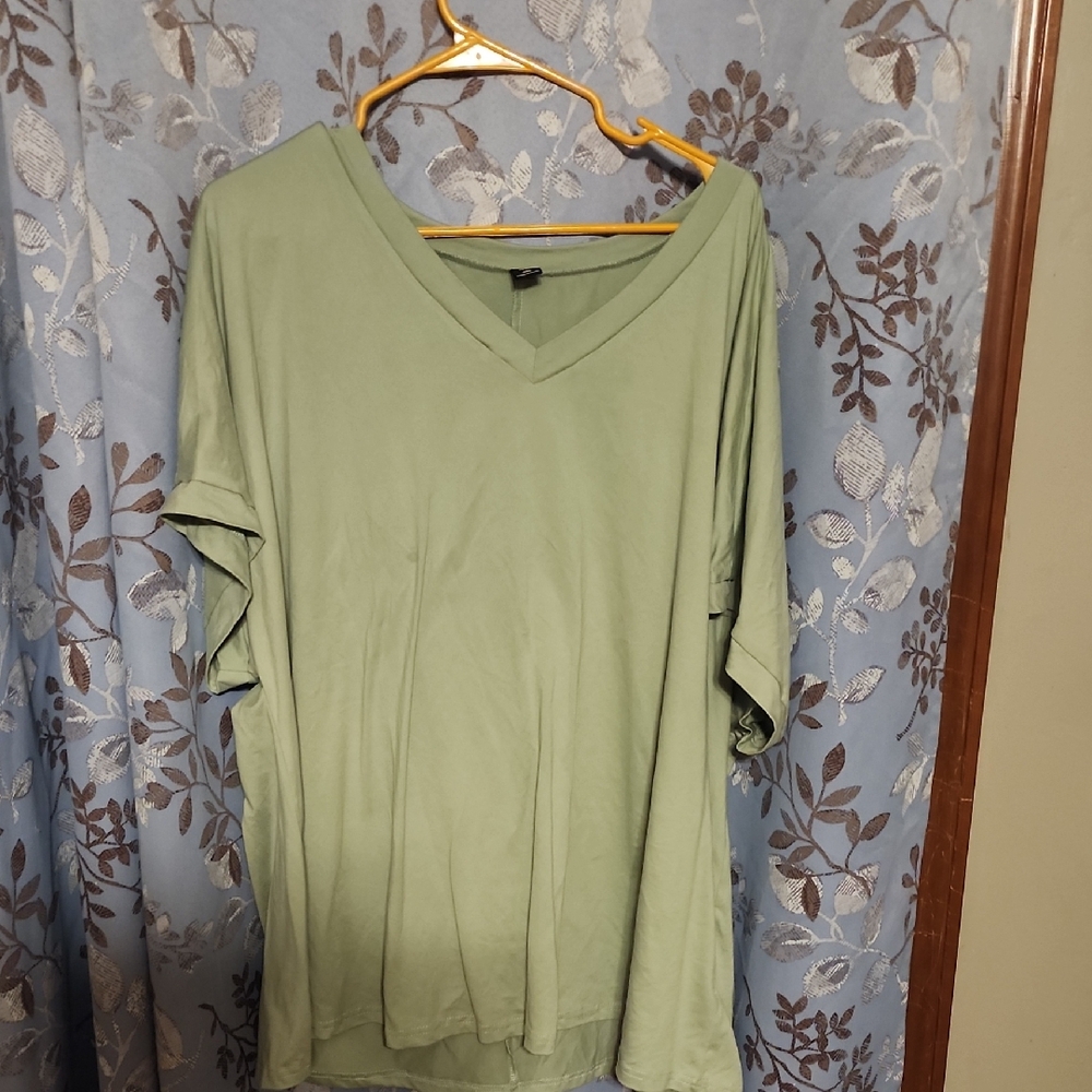 SHEIN Sage Green V-Neck Short Sleeve Top